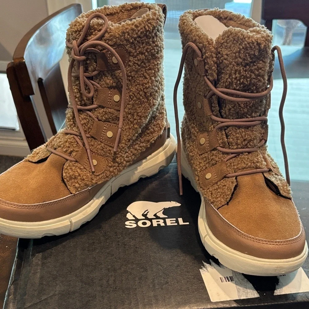Sorel Explorer II Joan Cozy Brown Boots